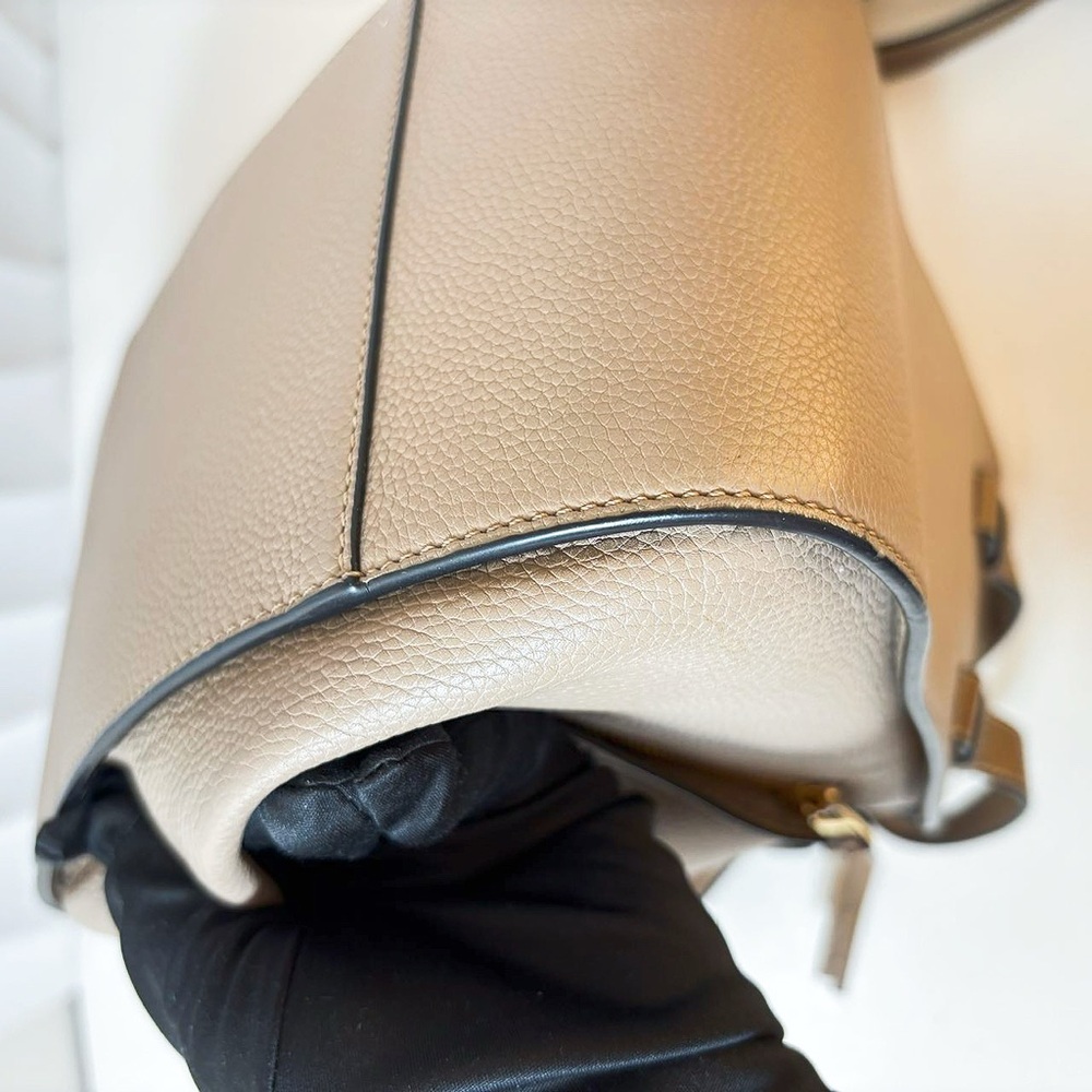 Loewe Beige Grained Leather Hammock Tote Bag - Picture 11 of 12